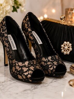 Steve Madden Huga Black Floral Lace Peep Toe Pumps Heels Size 8